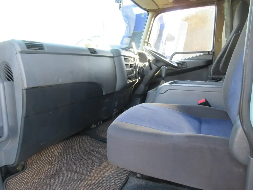 三菱 ファイター 中型/増トン ウイング エアサス ベッドの中古トラック画像12