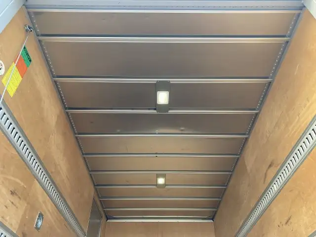 日産 アトラス 小型 アルミバン パワーゲート サイドドアの中古トラック画像9