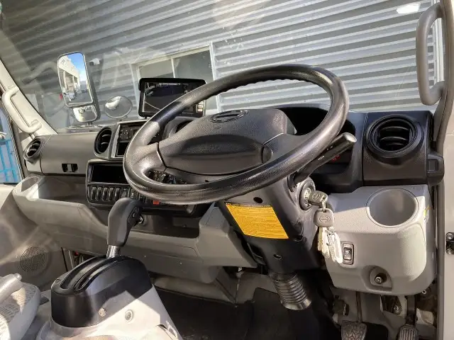 日野 デュトロ 小型 アルミバン パワーゲート 床鉄板の中古トラック画像12