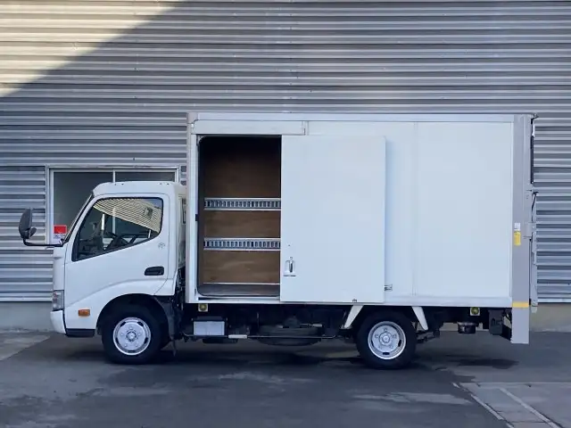トヨタ ダイナ 小型 アルミバン パワーゲート サイドドアの中古トラック画像4