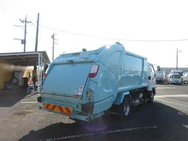 三菱 ファイター 中型/増トン パッカー車 プレス式 2KG-FK72Fの中古トラック画像3