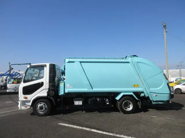 三菱 ファイター 中型/増トン パッカー車 プレス式 2KG-FK72Fの中古トラック画像5