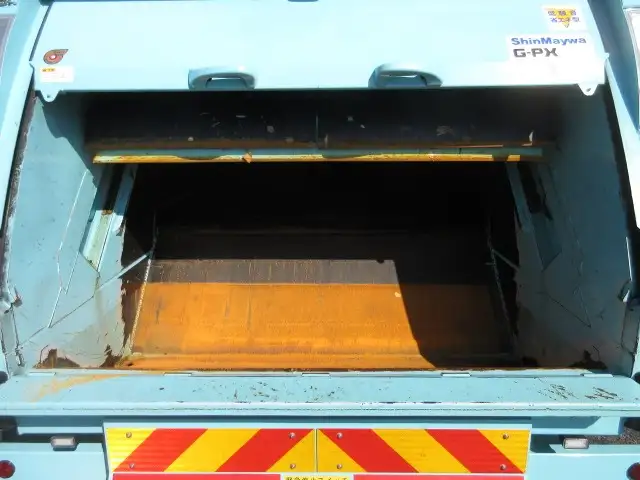 三菱 ファイター 中型/増トン パッカー車 プレス式 2KG-FK72Fの中古トラック画像7