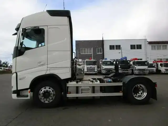 ボルボ トラック 大型 トラクター ハイルーフ 1デフの中古トラック画像5