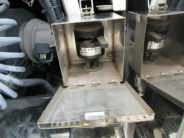 ボルボ トラック 大型 トラクター ハイルーフ 1デフの中古トラック画像10