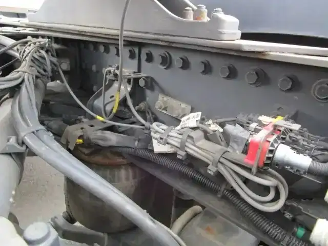 ボルボ トラック 大型 トラクター ハイルーフ 1デフの中古トラック画像19