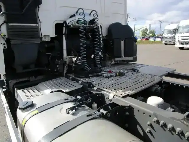 ボルボ トラック 大型 トラクター ハイルーフ 1デフの中古トラック画像6