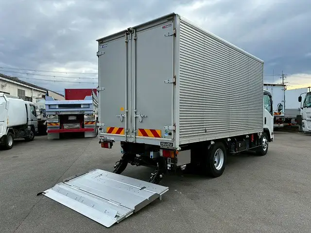 いすゞ エルフ 小型 アルミバン パワーゲート サイドドアの中古トラック画像3