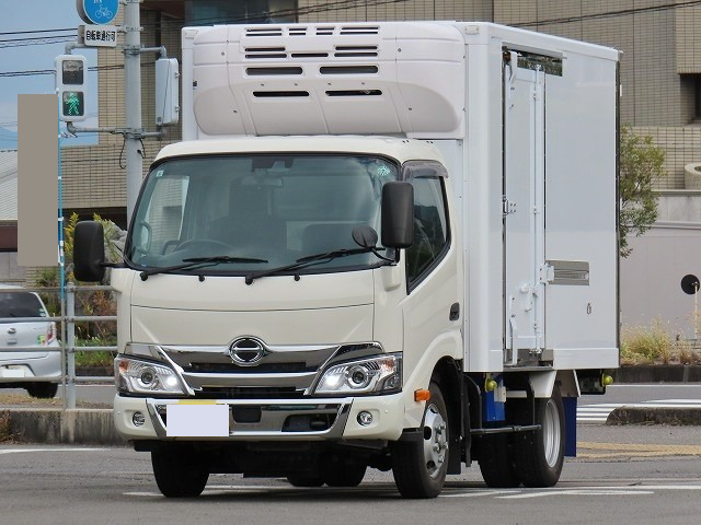 日野 デュトロ 小型 冷凍冷蔵 低温 スタンバイ の中古トラック【車両No.201444】