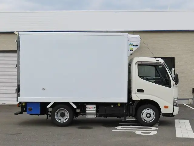 日野 デュトロ 小型 冷凍冷蔵 低温 スタンバイの中古トラック画像3