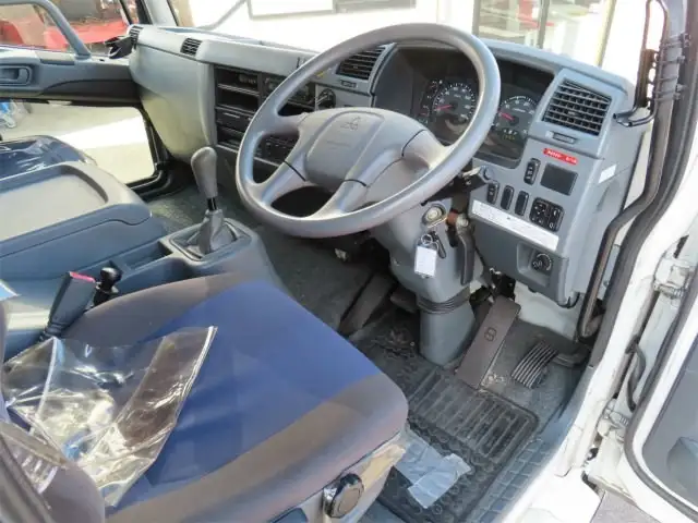 三菱 ファイター 中型/増トン 平ボディ 床鉄板 アルミブロックの中古トラック画像10