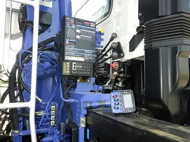 日野 プロフィア 大型 車両重機運搬 4段クレーン ラジコンの中古トラック画像10