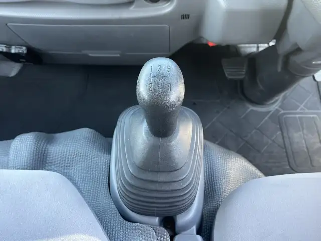 マツダ タイタン 小型 平ボディ Wキャブ TRG-LHR85Aの中古トラック画像14