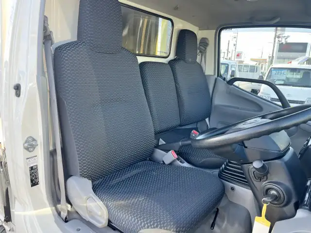 日野 デュトロ 小型 平ボディ 2RG-XZC605M R5の中古トラック画像10