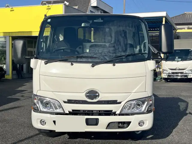 日野 デュトロ 小型 平ボディ 2RG-XZC605M R5の中古トラック画像2
