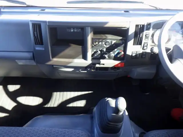 いすゞ エルフ 小型 平ボディ 床鉄板 TPG-NPR85ARの中古トラック画像12