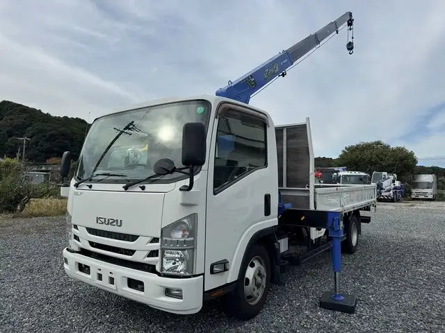 いすゞ エルフ 小型 クレーン付 4段 ラジコン の中古トラック【車両No.201465】