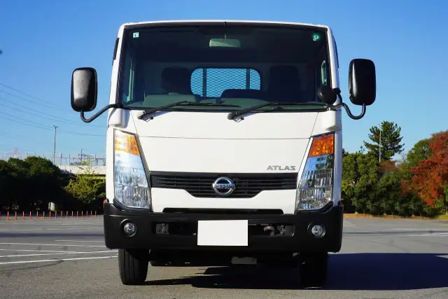 日産 アトラス 小型 平ボディ パワーゲート 床鉄板の中古トラック画像2
