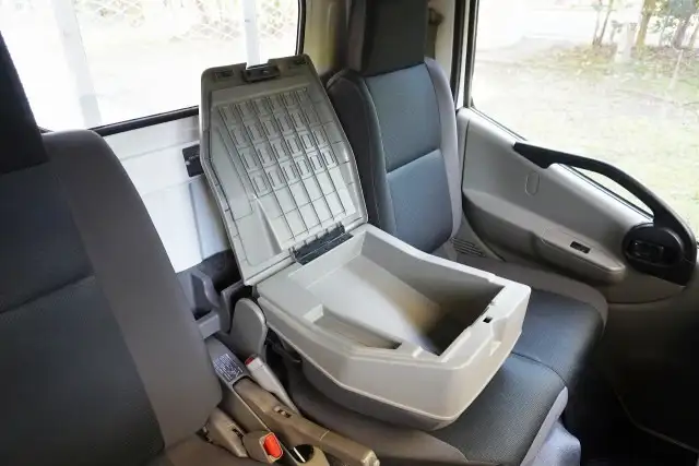 日産 アトラス 小型 平ボディ パワーゲート 床鉄板の中古トラック画像12