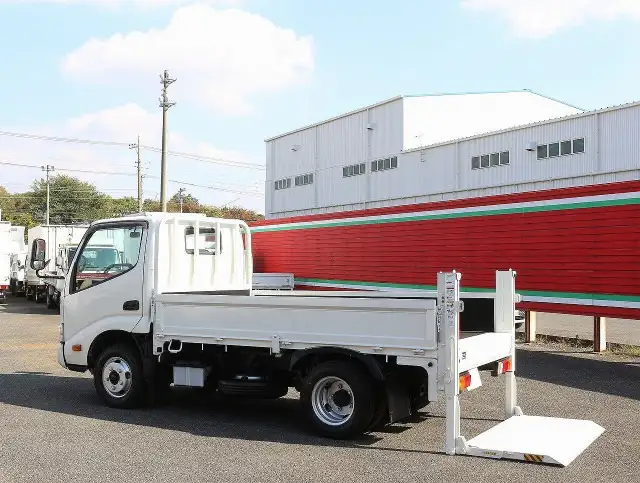 日野 デュトロ 小型 平ボディ パワーゲート 2RG-XZU605Mの中古トラック画像5