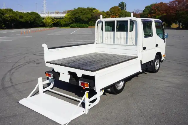 トヨタ ダイナ 小型 平ボディ Wキャブ パワーゲートの中古トラック画像4