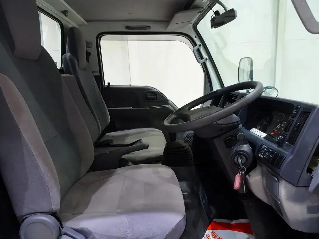 いすゞ エルフ 小型 平ボディ 床鉄板 TRG-NJR85Aの中古トラック画像9