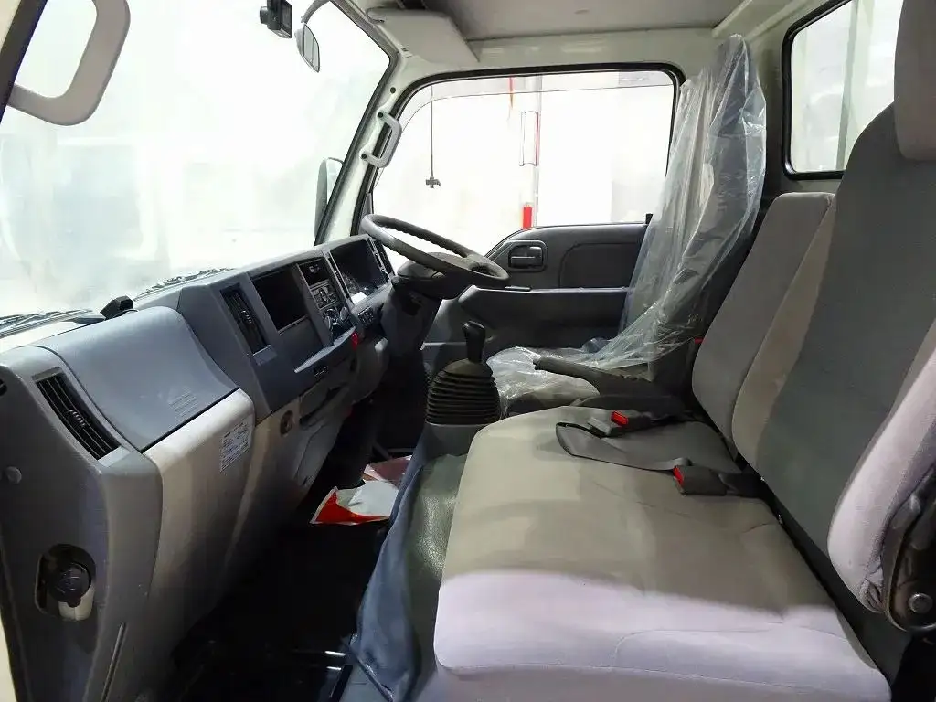 いすゞ エルフ 小型 平ボディ 床鉄板 TRG-NJR85Aの中古トラック画像12