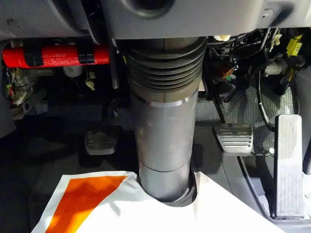 いすゞ エルフ 小型 平ボディ 床鉄板 TRG-NJR85Aの中古トラック画像16