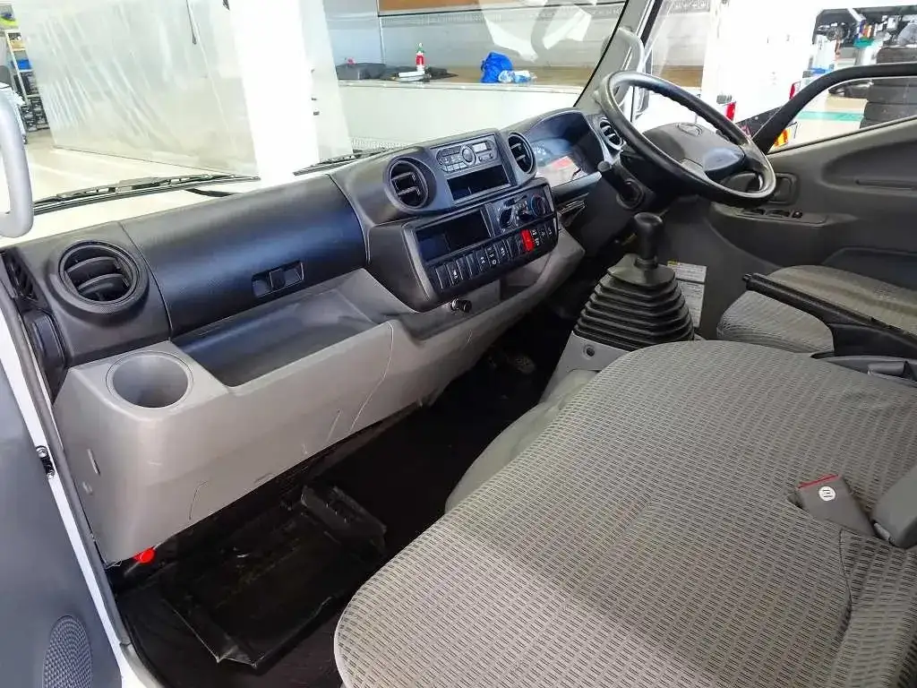 日野 デュトロ 小型 平ボディ 床鉄板 TKG-XZU675Mの中古トラック画像10