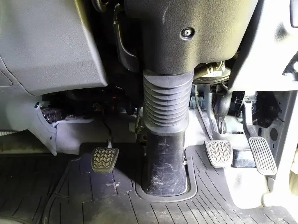 日野 デュトロ 小型 平ボディ 床鉄板 TKG-XZU675Mの中古トラック画像15