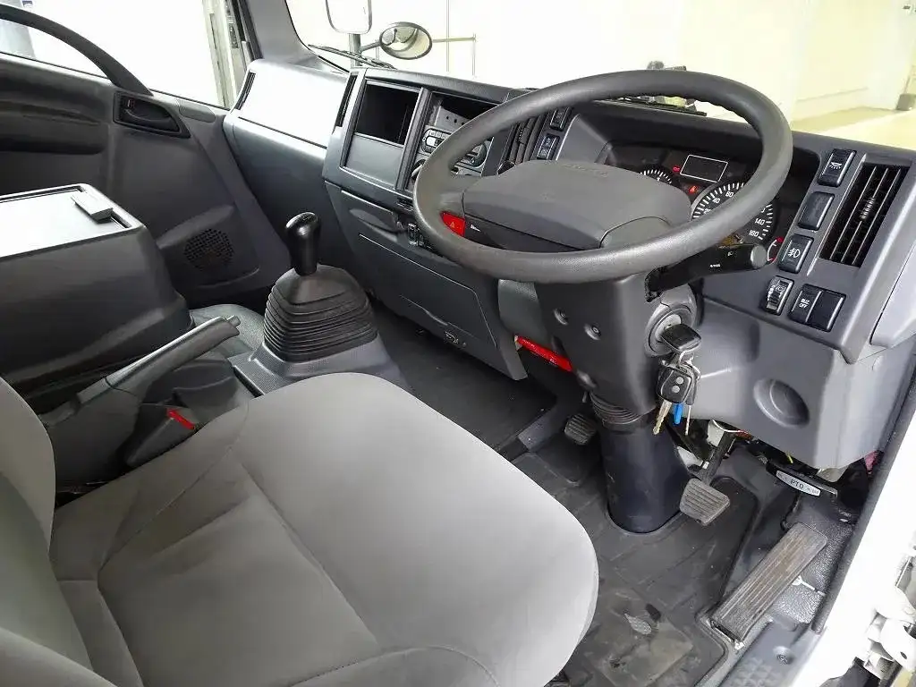 いすゞ エルフ 小型 車両重機運搬 4段クレーン ラジコンの中古トラック画像11