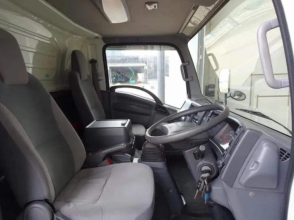 いすゞ エルフ 小型 車両重機運搬 4段クレーン ラジコンの中古トラック画像10