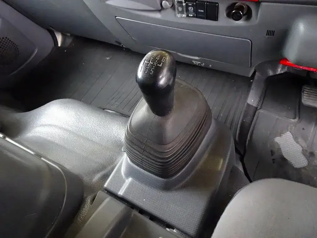 いすゞ エルフ 小型 車両重機運搬 4段クレーン ラジコンの中古トラック画像16