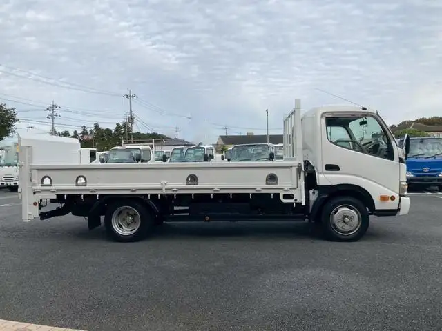 日野 デュトロ 小型 平ボディ パワーゲート の中古トラック画像2