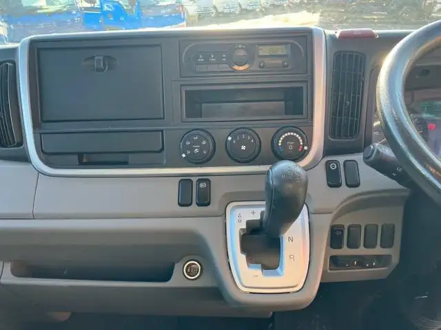 三菱 キャンター 小型 平ボディ  H29の中古トラック画像12