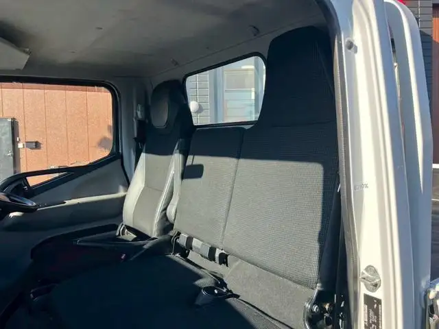 三菱 キャンター 小型 平ボディ  H29の中古トラック画像9