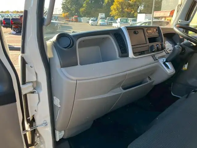 三菱 キャンター 小型 平ボディ  H29の中古トラック画像8