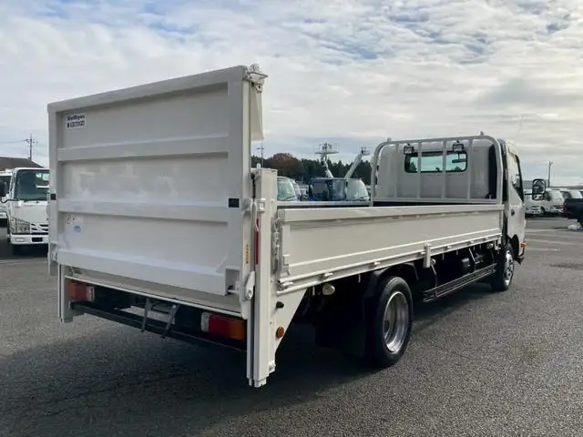 日野 デュトロ 小型 平ボディ パワーゲート の中古トラック画像3