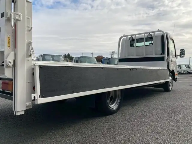 日野 デュトロ 小型 平ボディ パワーゲート の中古トラック画像4