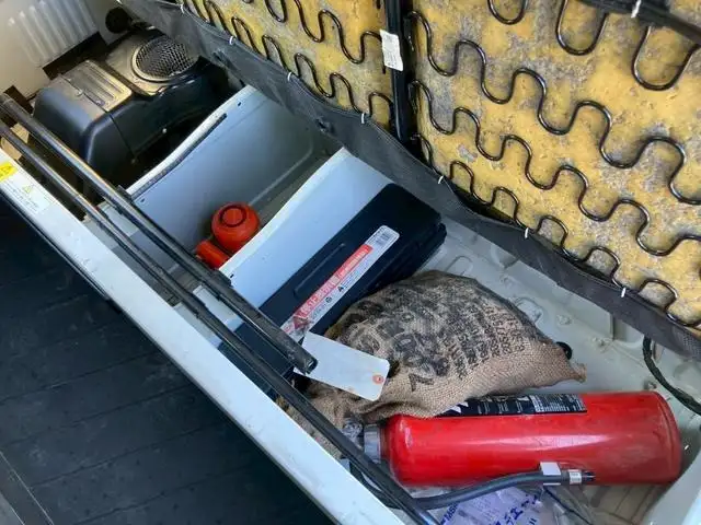 三菱 キャンター 小型 平ボディ Wキャブ パワーゲートの中古トラック画像15