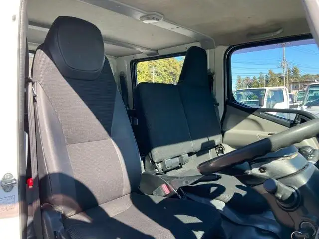 三菱 キャンター 小型 平ボディ Wキャブ パワーゲートの中古トラック画像8