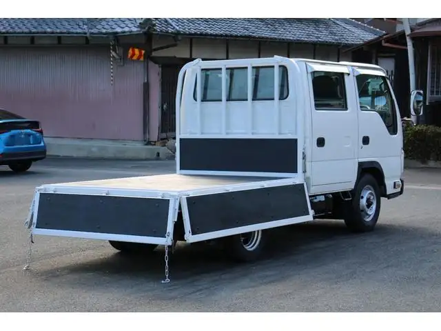 いすゞ エルフ 小型 平ボディ Wキャブ の中古トラック画像4