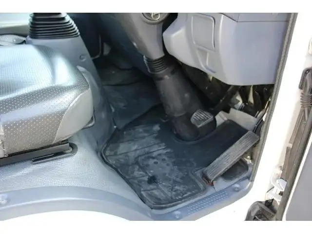 いすゞ エルフ 小型 平ボディ Wキャブ の中古トラック画像13