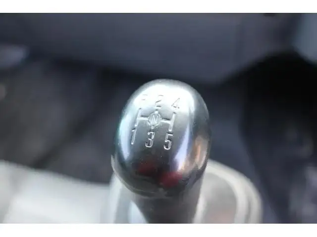 いすゞ エルフ 小型 平ボディ Wキャブ の中古トラック画像12