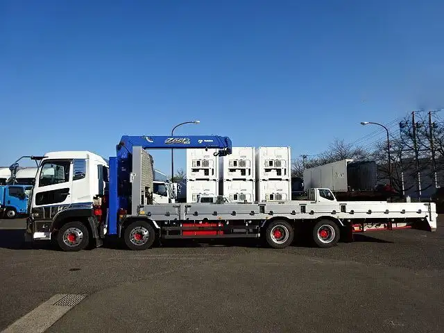 日産UD クオン 大型 車両重機運搬 3段クレーン ラジコンの中古トラック画像3