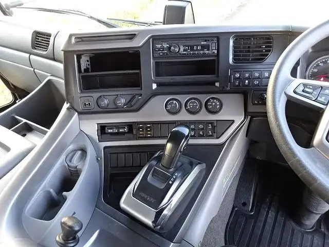 日産UD クオン 大型 車両重機運搬 3段クレーン ラジコンの中古トラック画像12