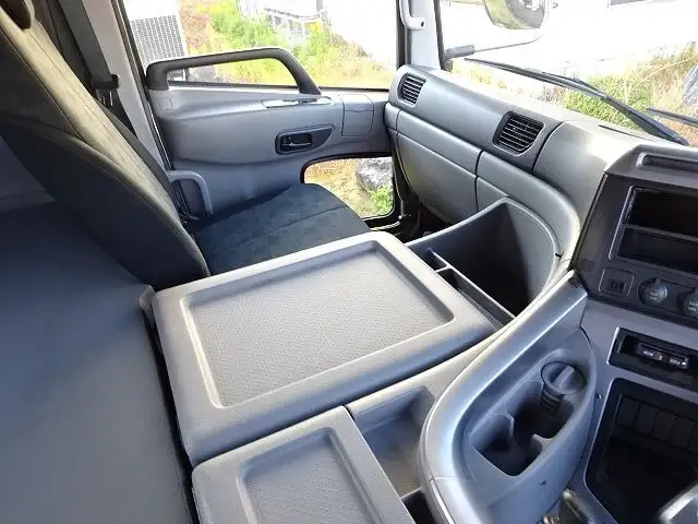 日産UD クオン 大型 車両重機運搬 3段クレーン ラジコンの中古トラック画像13