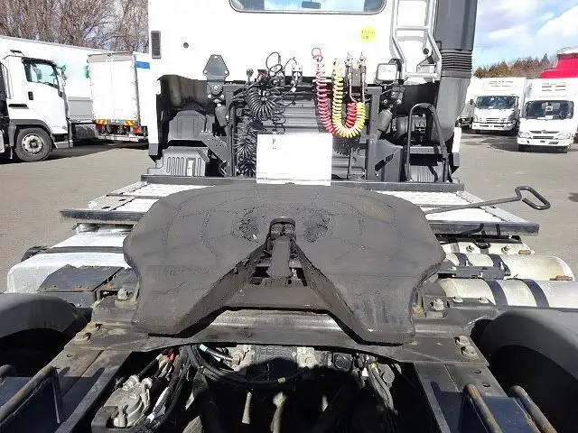 日野 プロフィア 大型 トラクター ハイルーフ 1デフの中古トラック画像4