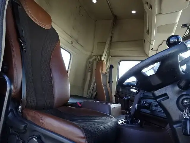 日野 プロフィア 大型 トラクター ハイルーフ 1デフの中古トラック画像9