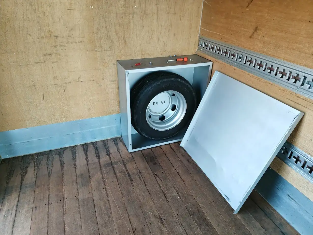 いすゞ エルフ 小型 アルミバン パワーゲート サイドドアの中古トラック画像10